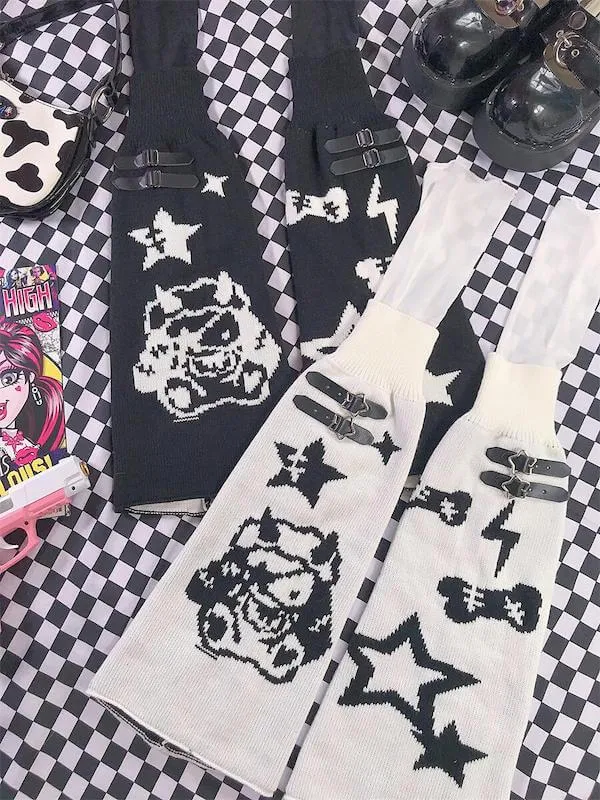 Devil star buckle leg warmers