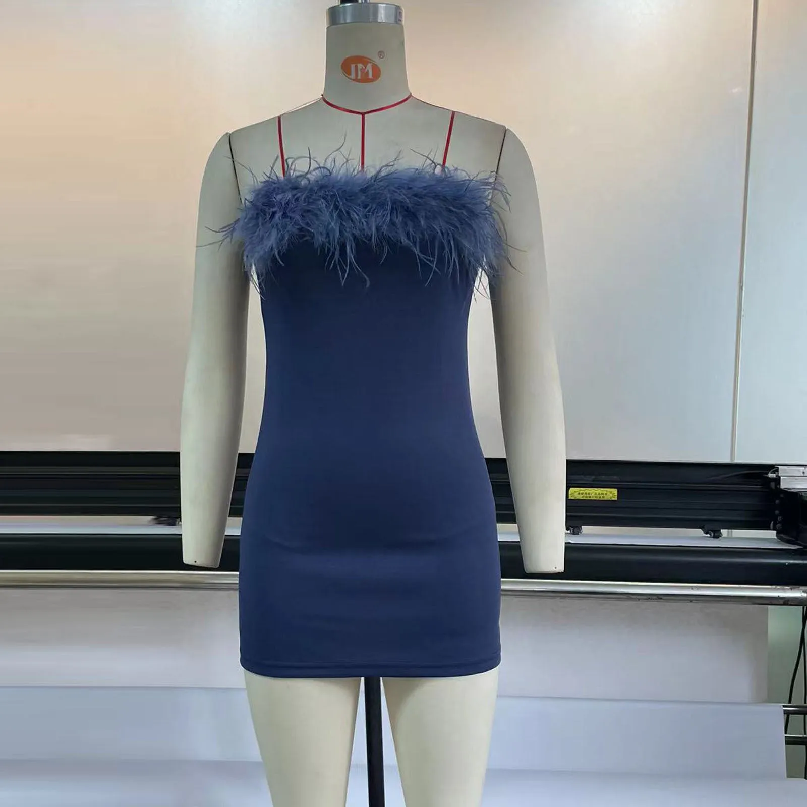 Nukty-shop birthday outfit Women's Fur Dress Sleeveless Sexy Backless Wrapped Chest Slim Skirt Hip Skirt