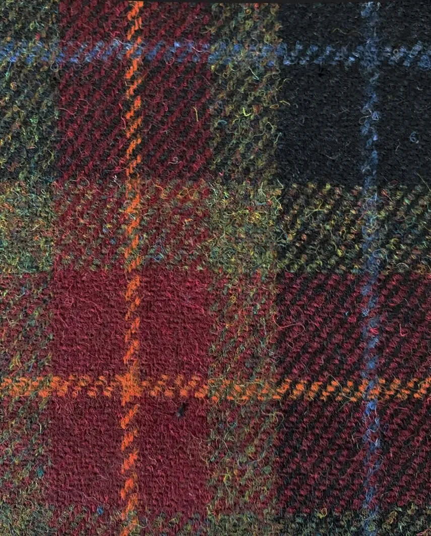 Wales tweed vest, Harris Tweed, vinrød/blå/grøn tern - check of island