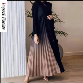 Wrinkled Trench Coat for Women in Autumn , New Fashion Print Gradient Color Flared Sleeves, Cardigan Long Style